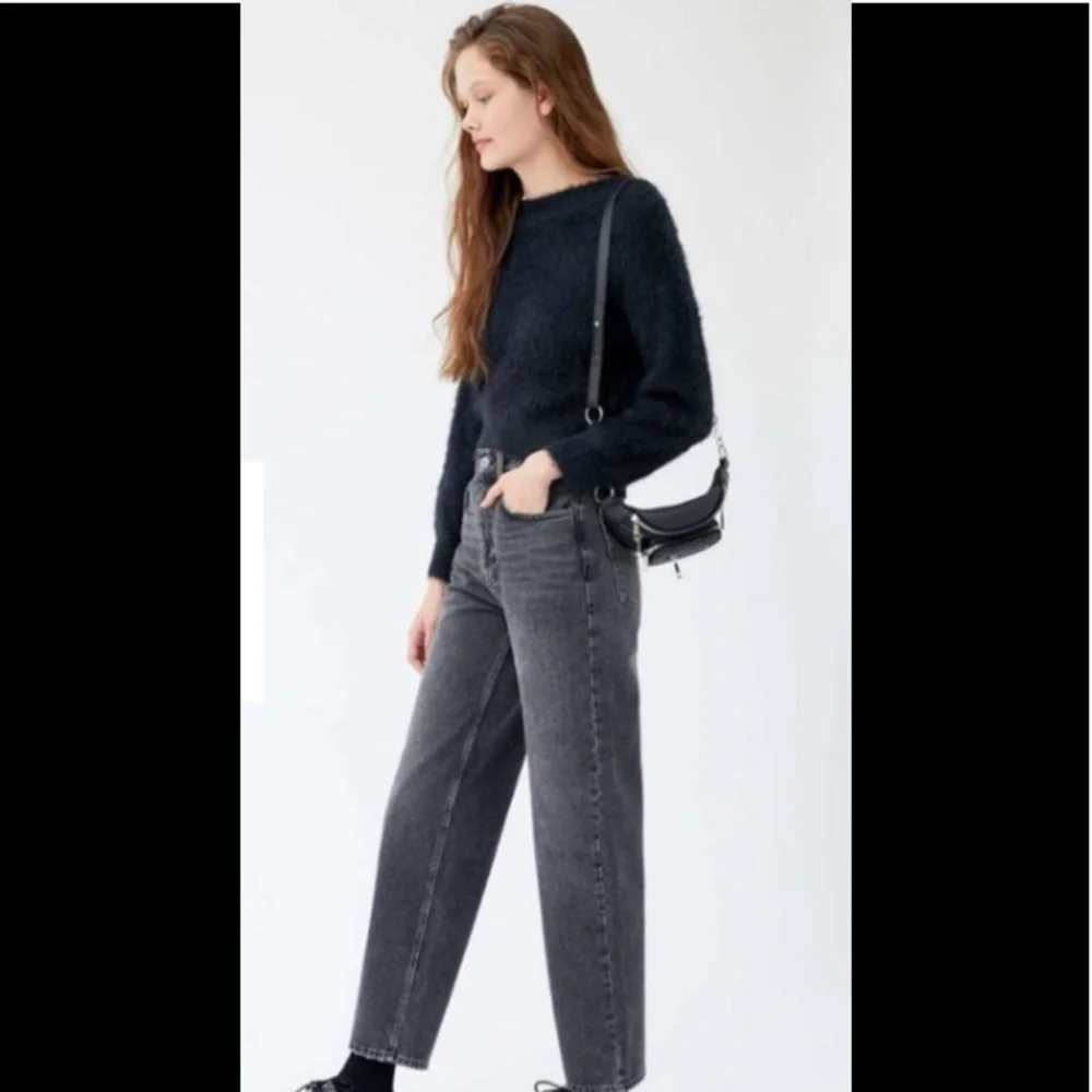 Urban Outfitters Elsa Fuzzy Sweater - Picture 5 of 9